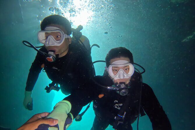 Boat entry diving at the Blue Cave in Onna Village, Okinawa! - The Value of This Tour