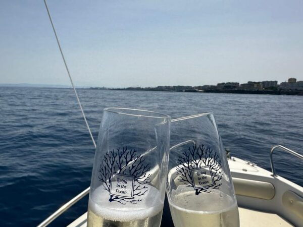 BOAT EXCURSION BETWEEN OGNINA AND ACITREZZA WITH APERITIF - Frequently Asked Questions