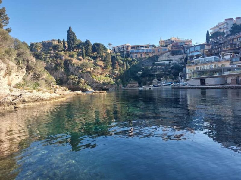 Boat excursion Giardini Naxos Taormina with swimming break - FAQ