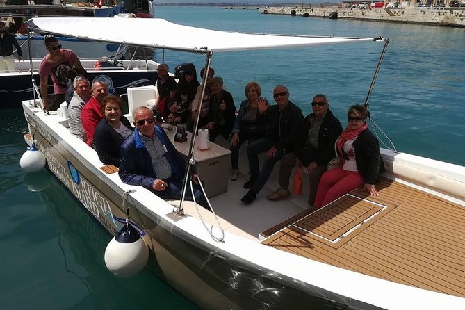 Boat Excursion to the Island of Ortigia and Sea Caves - Aperitivo of Local Wines and Cheeses