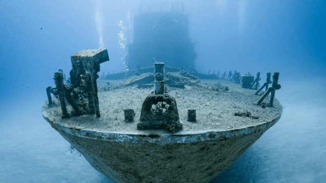 Boat for Scuba Divers: Dive Trip Around Comino Island - Dive Trip Itinerary