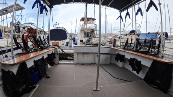 Boat for Scuba Divers: Dive Trip Around Comino Island - Private or Small Group Options