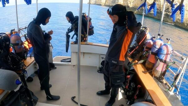 Boat for Scuba Divers: Um El Faroud & Ghar Lapsi - Onboard Amenities and Experiences