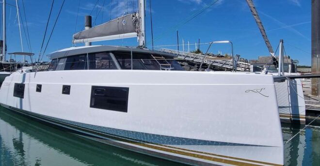 Boat in Algarve - Luxury Catamaran - Lagos - Booking and Meeting Point