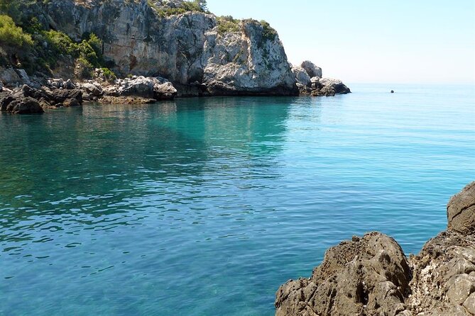Boat Rental Bayliner 60 Cv 1/2 Day - Experience and Activities