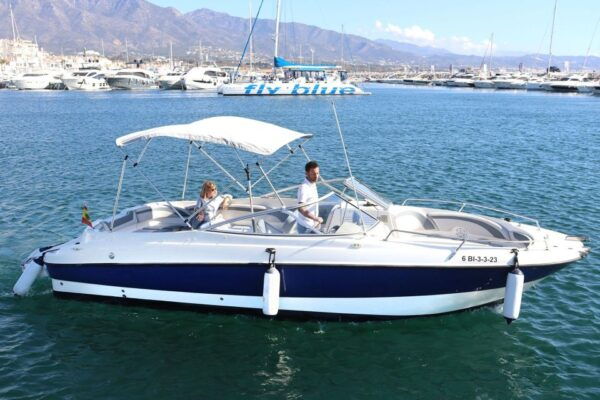 “Boat Rental in Puerto Banús - Scenic Highlights and Wildlife Encounters