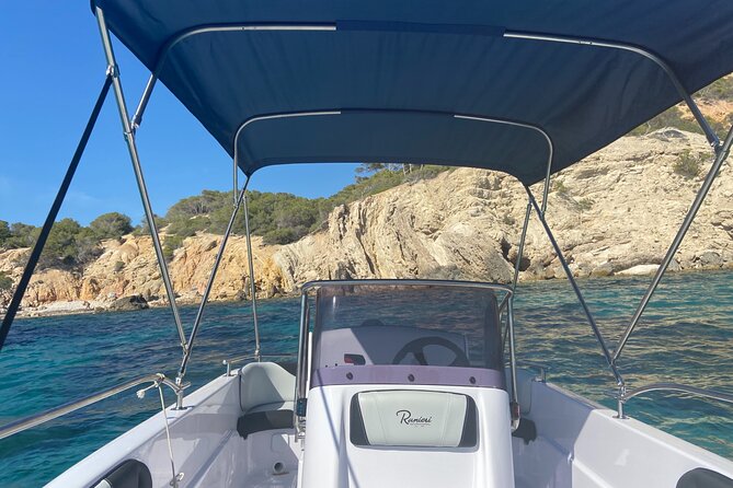 Boat Rental in the Coast of Santa Ponsa - The Sum Up