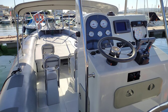 Boat Rental TEMPEST CAPELLI 900 Ibiza - Boat Specifications
