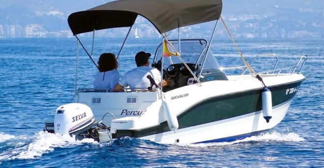Boat Rental With and Without a License - Pricing and Duration