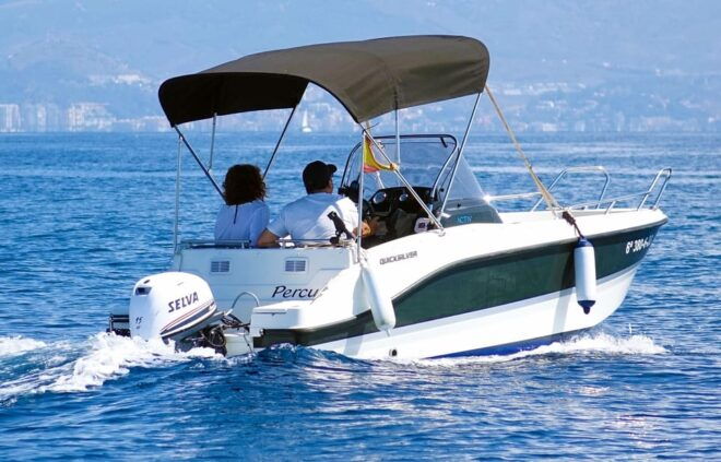 Boat Rental With and Without a License - Cancellation and Group Size