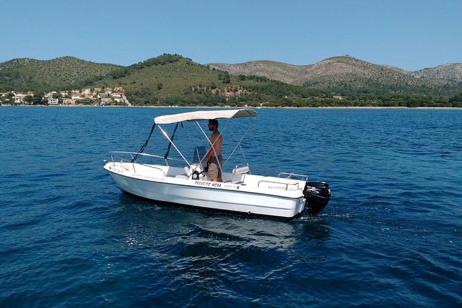 Boat Rental With and Without a License - Booking Process and Requirements