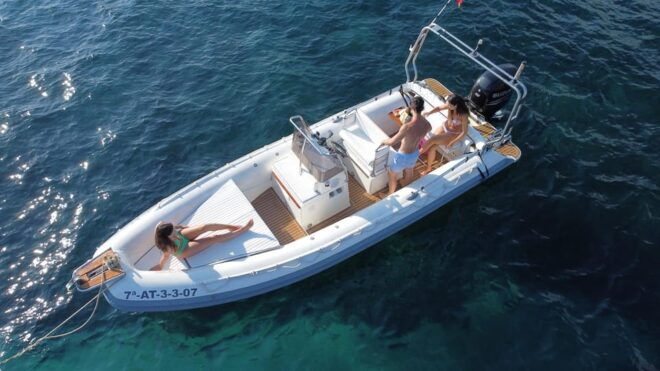 Boat Rental With License - Boat Specifications