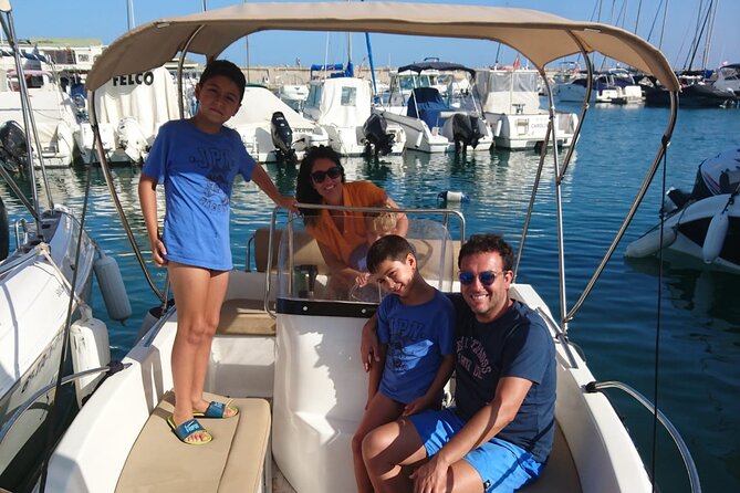 Boat Rental Without License in Benalmádena - The Sum Up