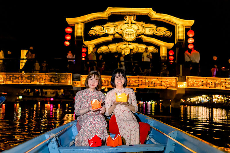 Boat Ride Ticket and Release Lantern at Hoai river in Hoi An - A Short Ride, Then a Lantern on the Water