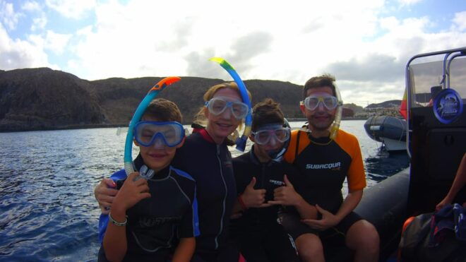 Boat Snorkeling Tour With Drinks and Snacks - Scenic Views