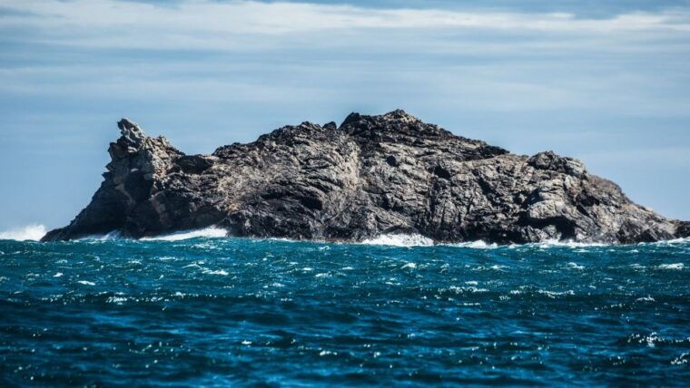 Boat Through Cap De Creus and Port Lligat + Visit Cadaqués - Uncovering the Geological Wonders of the Peninsula
