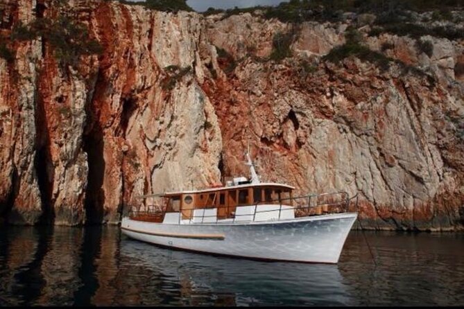 Boat Tour at Delfina Hvar - Tour Details