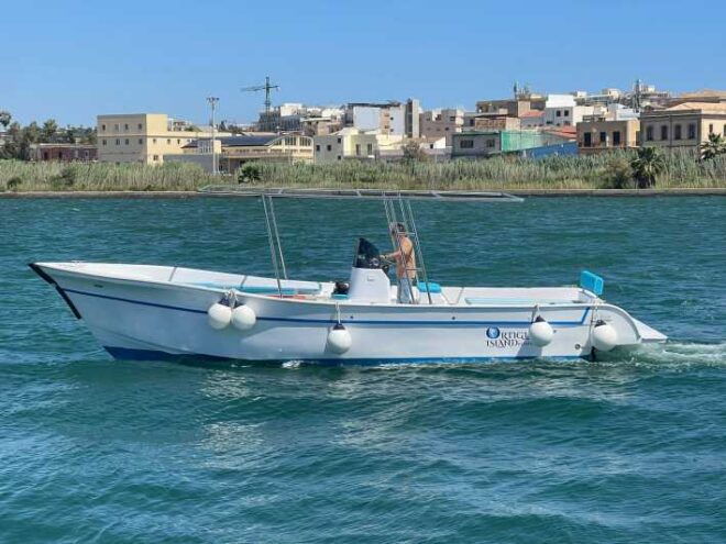 BOAT TOUR: Boat Tour Plemmirio, Ognina, Fontane Bianche - Onboard Experience