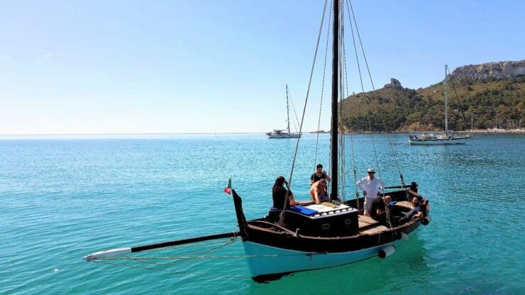 Boat Tour Gulf of Cagliari With Aperitif - Experience Highlights