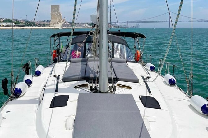 Boat Tour in Lisbon:: Downtown Lisbon Through the River - Common Questions