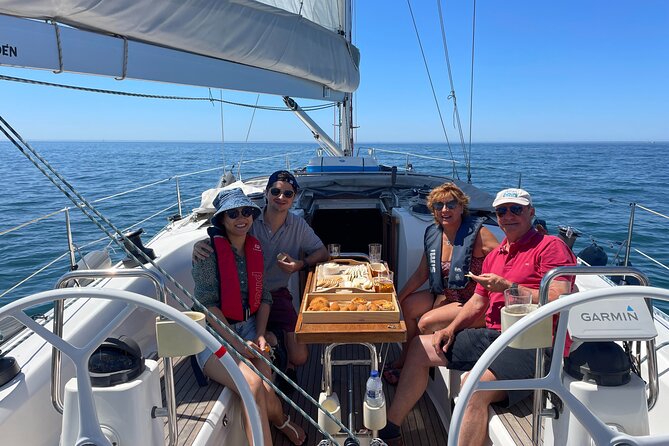 Boat Tour in Lisbon With Wine on a Luxury Yacht - Meeting and Pickup Details