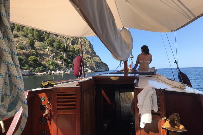Boat Tour in Mondello Bay in Sicily - Meeting and Pickup