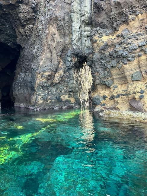 Boat Tour: Island hopping by dinghy with cave visits and snorkeling - FAQs