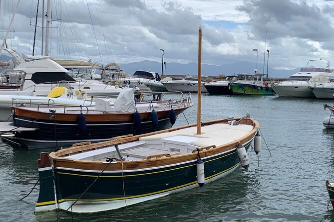 Boat Tour Naples, Islands and Surrounding Areas - Waterfront Boat Tour - Inclusions