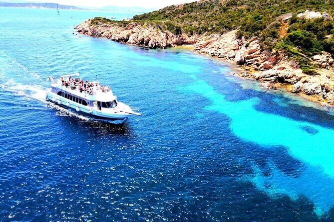 Boat tour of the La Maddalena Archipelago - The Boat Experience: Comfort, Group Size, and Practicalities