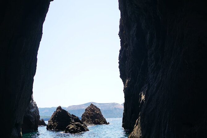 Boat Tour to Lipari and Salina DA Lipari - The Crew and Guide Quality