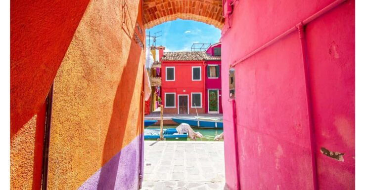 Boat Tour to Venice and the Islands Burano and Murano - Booking Details
