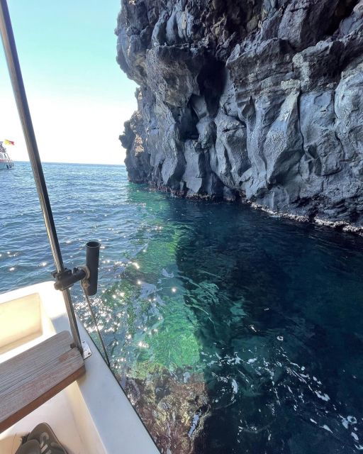 BOAT TOUR WITH APERITIF ON BOARD IN THE CYCLOPS ISLANDS - Highlights of the Tour