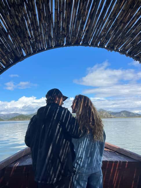 Boat tour with FREE coffee and croissants! - Practical Details and Tips