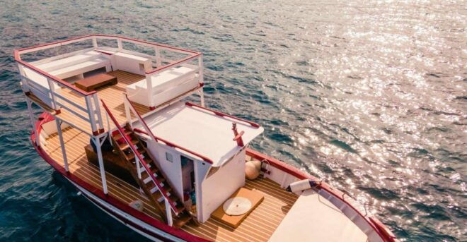 Boat Tour With Typical Lunch and Snorkelling in Siracusa - Itinerary