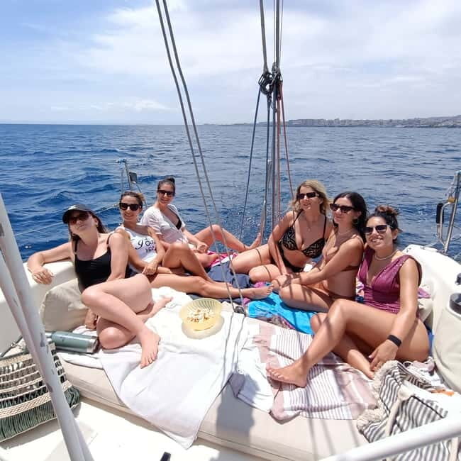 Boat trip among the Cyclops Islands with Prosecco and snorkeling - FAQ