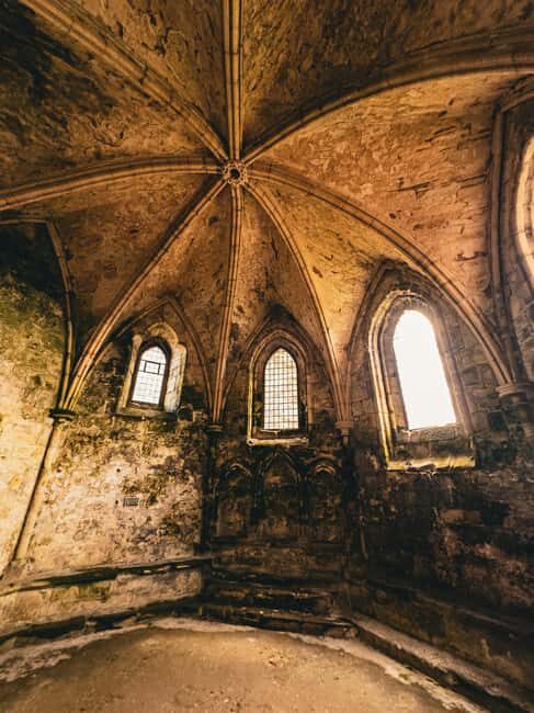 Boat trip and guided tour to Inchcolm Island - Landing on Inchcolm Island: A Step Back in Time