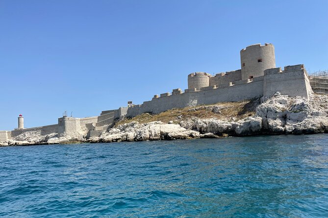Boat Trip and Stopover at the Frioul Islands Marseille - Captivating Scenic Views