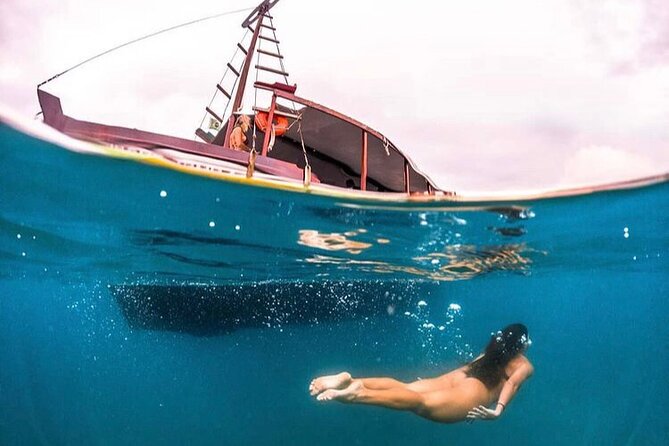 Boat Trip in Arraial Do Cabo - Boat Features and Amenities