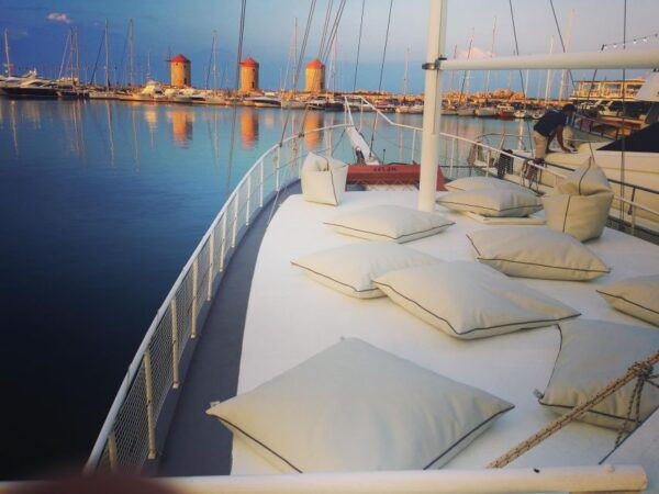 Boat Trip to Anthony Quinns Bay (Unlimited Drinks & Buffet) - Frequently Asked Questions