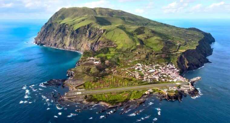 Boat Trip to Corvo and Island Sightseeing Tour - The Scenic Cruise to Corvo