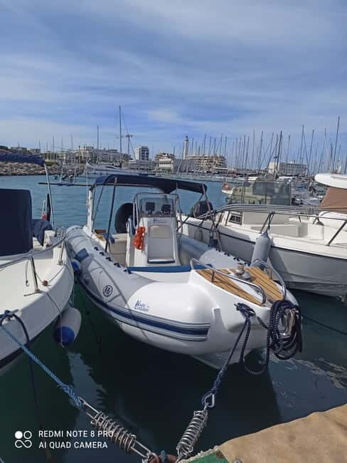 Boat trip with tasting of typical Apulian products - The Value of the Experience