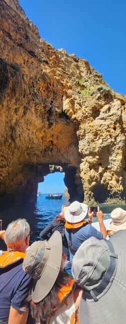 Boat trips to Ponta da Piedade with a stop for a refreshing swim - An Authentic Coastal Adventure with a Touch of History