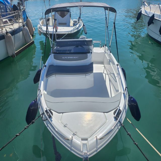 Boat Without Licence, Fuel Included - Group Experience and Cancellation Policy