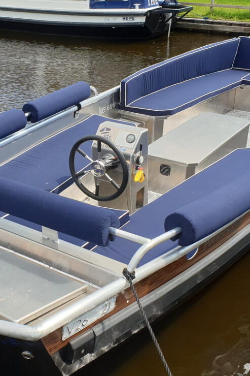 Boatrental 2 Hours 12 Person With Steeringwheel and Cushions - Booking Information