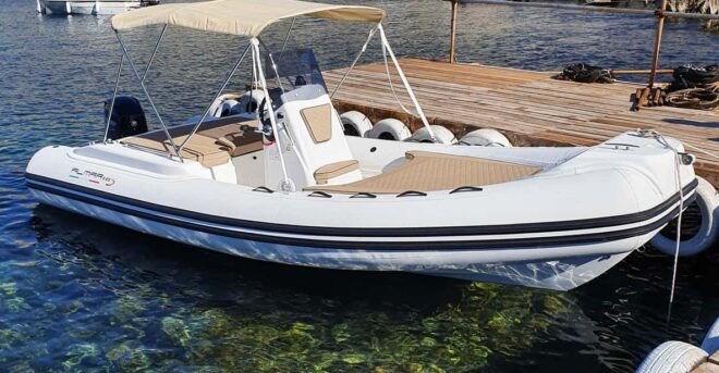 Boats and Speed Boats Rental - Half Day (9:00-13:30) - Exciting Destinations