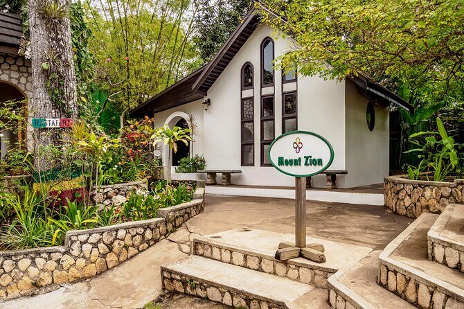 Bob Marley Nine Miles, sightseeing and local food and fruit stop - Scenic Drive and Local Life