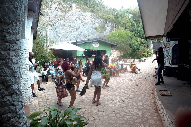 Bob Marleys Mausoleum Tour - Tour Overview