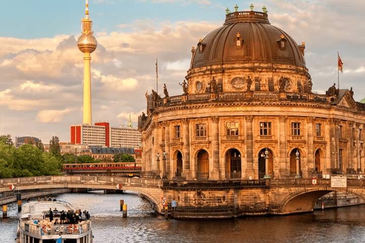 Bode Museum Skip-the-line Admission in Berlin - Give the Münzkabinett its own time