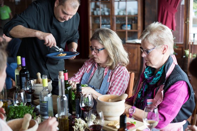 Bodegas Monje Winery Ticket W/Wine Tasting & Mojo Sauce Workshop - Common Questions
