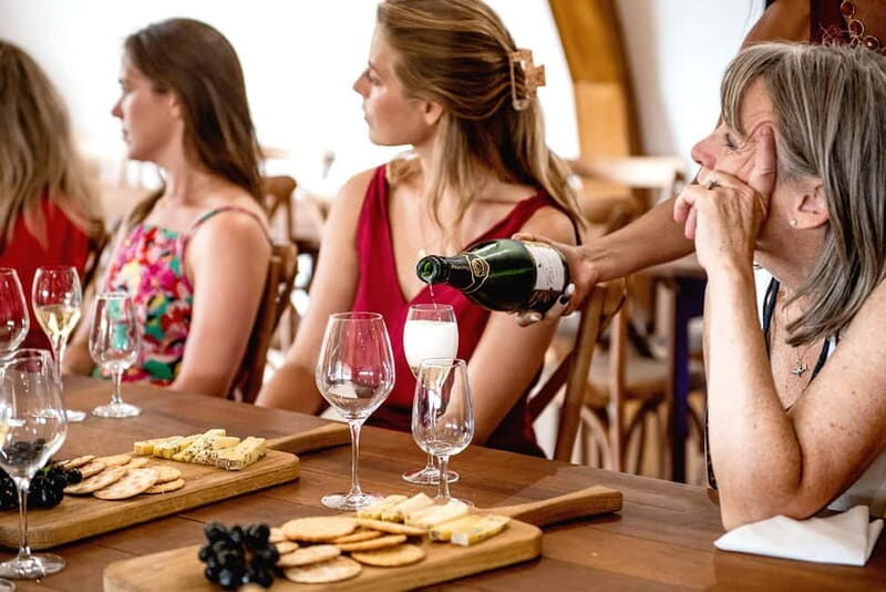 Bodiam: Vineyard Tour and Wine Tasting Experience - Good To Know